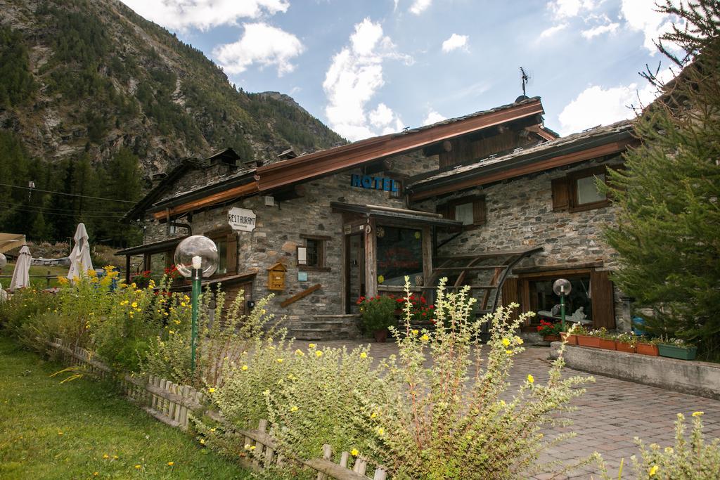 Hotel Restaurant La Barme Cogne Exterior foto